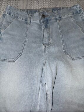 Relaxed Light Blue Women's Jeans - Casual Everyday Denim